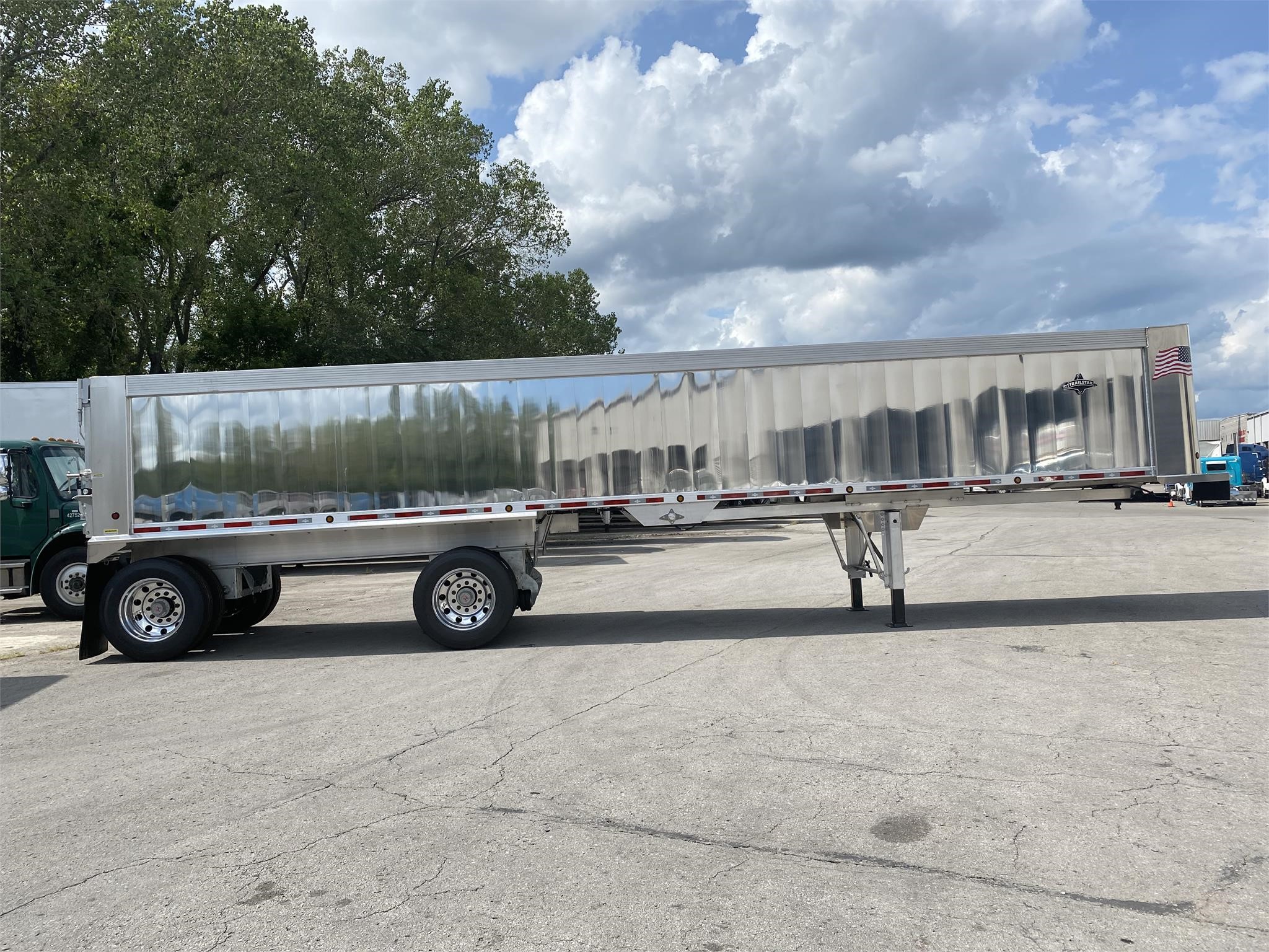 2024 TRAILSTAR 39' FRAMELESS SPREAD AXLE  DUMP 7116269137